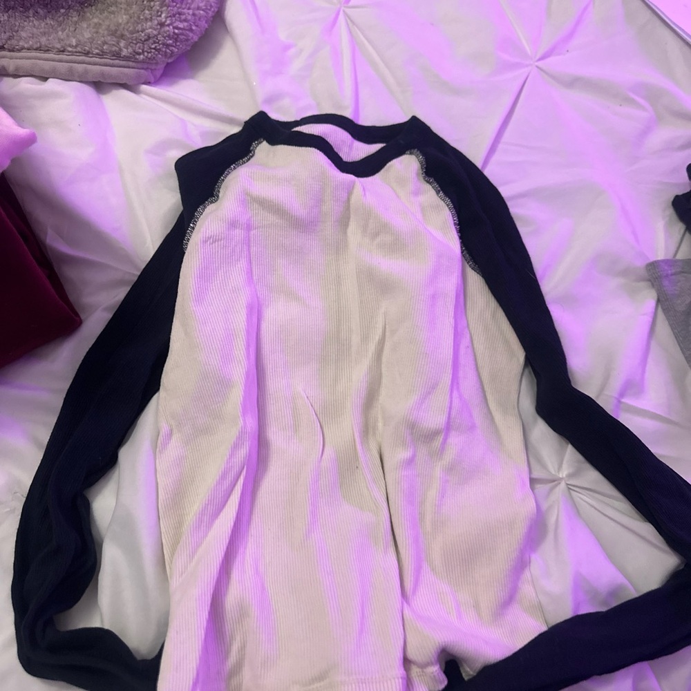 Brandy Melville Black and Cream Long Sleeve Tee